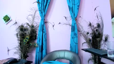 Snapshot of miss_flora chatting on October 2025 10:00:02 AM Monica Patricia online show from October 2025 10:00:02 AM