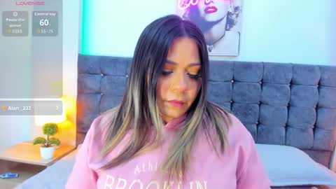 miss_horney online show from February 2026 05:00:02 PM