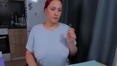 Jess online show from October 2025 02:16:01 PM