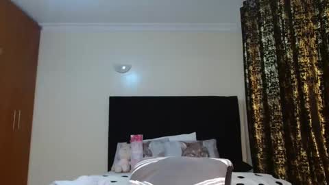 Snapshot of miss_kiarrafit chatting on January 2025 06:53:02 PM Miss Kiarrafit online show from January 2025 06:53:02 PM