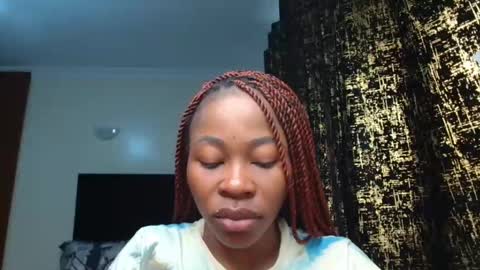 Snapshot of miss_kiarrafit chatting on February 2025 01:11:02 PM Miss Kiarrafit online show from February 2025 01:11:02 PM