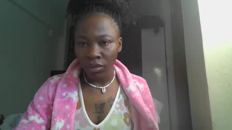 Snapshot of miss_kiarrafit chatting on November 2025 12:38:01 PM Miss Kiarrafit online show from November 2025 12:38:01 PM