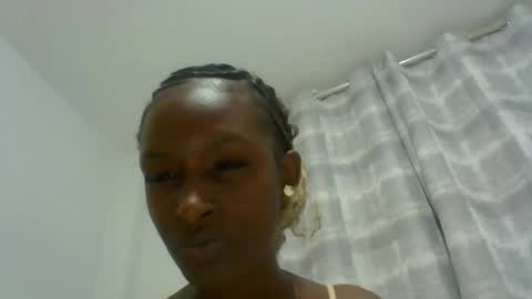 Snapshot of miss_kiki7 chatting on February 2026 04:38:02 PM kiki online show from February 2026 04:38:02 PM