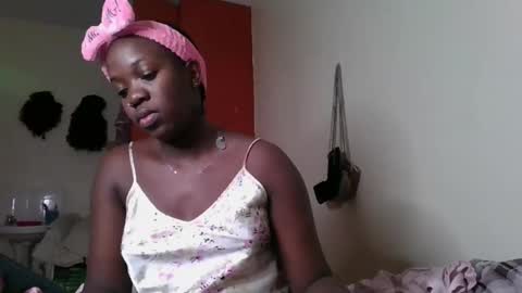 Snapshot of miss_kookie chatting on January 2025 07:04:02 AM miss_kookie online show from January 2025 07:04:02 AM