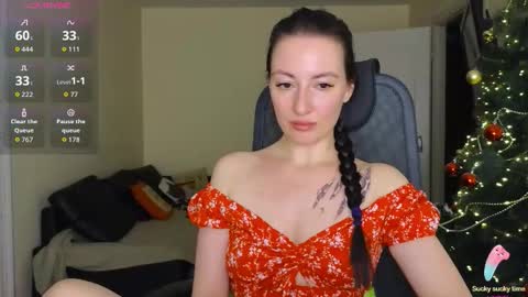 Laura online show from December 2025 01:53:01 PM