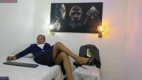 lucero online show from January 2025 12:57:02 AM