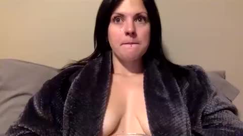 Snapshot of miss_maci_xo chatting on October 2025 11:11:01 AM Maci online show from October 2025 11:11:01 AM