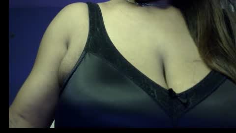 Snapshot of miss_mahi69 chatting on June 2026 04:06:01 PM Mahi online show from June 2026 04:06:01 PM