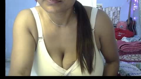 Snapshot of miss_mahi69 chatting on June 2026 06:40:01 AM Mahi online show from June 2026 06:40:01 AM
