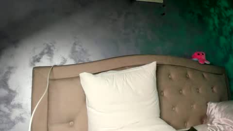 miss_medyson online show from January 2025 06:50:01 PM