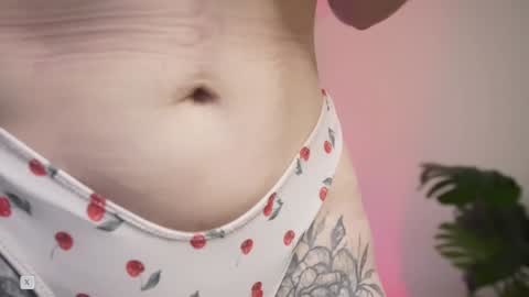 Snapshot of miss_meii chatting on December 2025 11:03:02 PM Alejandra online show from December 2025 11:03:02 PM