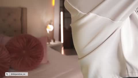 Snapshot of miss_meii chatting on February 2026 11:20:01 PM Alejandra online show from February 2026 11:20:01 PM