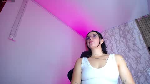 Snapshot of miss_merlin_ chatting on April 2026 04:23:02 AM Merlin online show from April 2026 04:23:02 AM