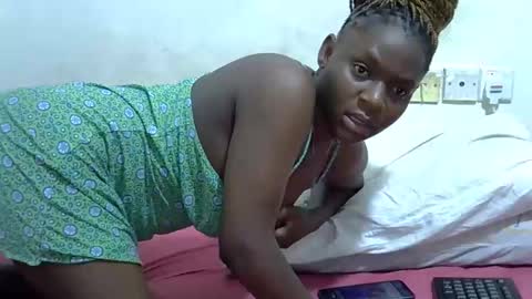 Snapshot of miss_monroee chatting on February 2026 04:31:01 AM monroe online show from February 2026 04:31:01 AM