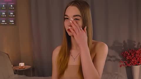 Nicole online show from October 2025 12:00:01 AM