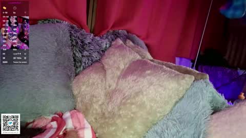 Snapshot of miss_raven_ts chatting on November 2025 01:49:02 AM Raven online show from November 2025 01:49:02 AM