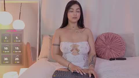 Snapshot of miss_ross_ chatting on July 2026 01:48:01 PM onlyfanskataleyaross online show from July 2026 01:48:01 PM