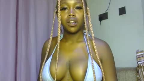 miss_sexyyy online show from November 2025 01:00:02 PM