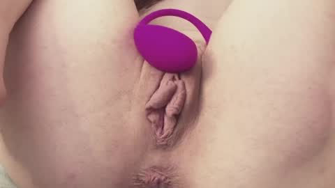 Vikki online show from April 2026 10:45:02 PM