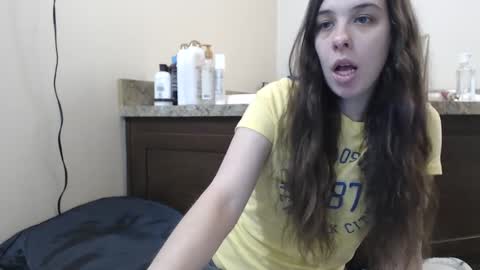 Bella online show from February 2025 04:03:02 PM