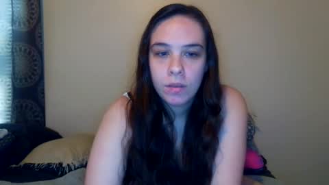 Bella online show from May 2026 04:04:02 PM
