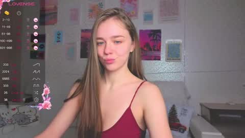 Snapshot of miss_sweetbb chatting on May 2026 07:46:02 AM Bella online show from May 2026 07:46:02 AM