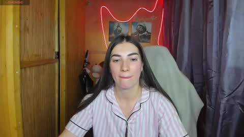 Snapshot of miss_tasy chatting on February 2025 06:39:01 AM Melanie January 15th is my birthday there will be an interesting show online show from February 2025 06:39:01 AM