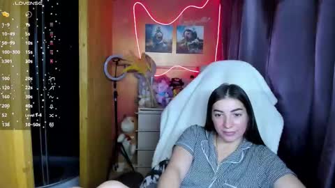 Snapshot of miss_tasy chatting on November 2025 11:25:02 AM Melanie January 15th is my birthday there will be an interesting show online show from November 2025 11:25:02 AM