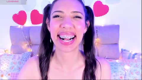 Snapshot of miss_veronica2 chatting on February 2025 05:48:01 PM Miss Veronica online show from February 2025 05:48:01 PM