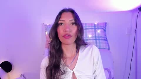 Snapshot of miss_veronica2 chatting on February 2025 12:37:01 PM Miss Veronica online show from February 2025 12:37:01 PM