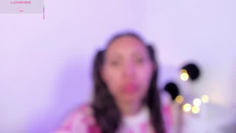 Snapshot of miss_veronica2 chatting on March 2025 06:50:01 PM Miss Veronica online show from March 2025 06:50:01 PM