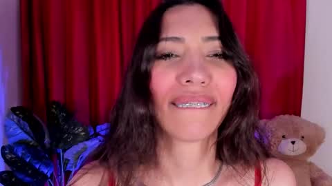 Snapshot of miss_veronica2 chatting on October 2025 01:36:03 PM Miss Veronica online show from October 2025 01:36:03 PM