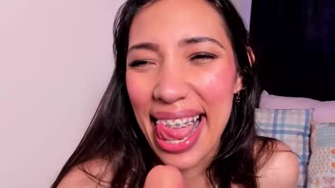 Snapshot of miss_veronica2 chatting on November 2025 01:47:02 PM Miss Veronica online show from November 2025 01:47:02 PM