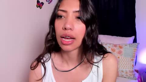 Snapshot of miss_veronica2 chatting on December 2025 01:05:02 PM Miss Veronica online show from December 2025 01:05:02 PM