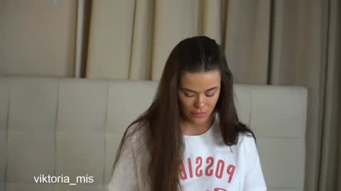 Miss Victoria online show from January 2025 01:16:02 PM