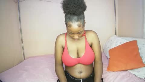 miss_worldfire online show from May 2026 10:54:02 AM