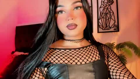miss_zz online show from December 2025 04:47:01 PM