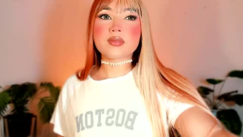 miss_zz online show from May 2026 06:04:02 PM