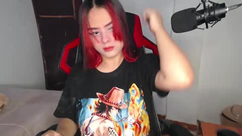 Snapshot of missakamee_420 chatting on December 2024 02:42:02 PM violeta online show from December 2024 02:42:02 PM