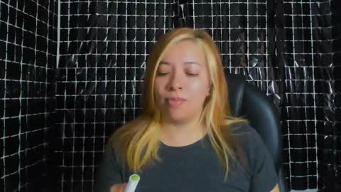 Snapshot of missalmafenix chatting on June 2026 12:51:01 PM missalmafenix online show from June 2026 12:51:01 PM