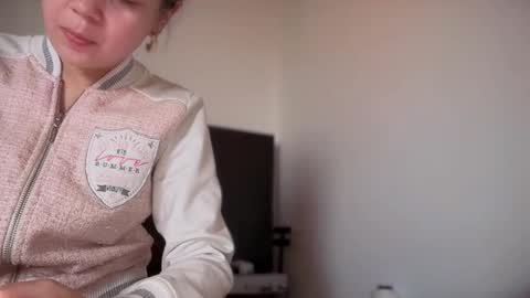 Snapshot of missameliah chatting on September 2025 12:53:01 PM Ameliahs online show from September 2025 12:53:01 PM