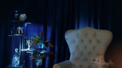 The divine Beverly online show from April 2026 04:41:02 AM