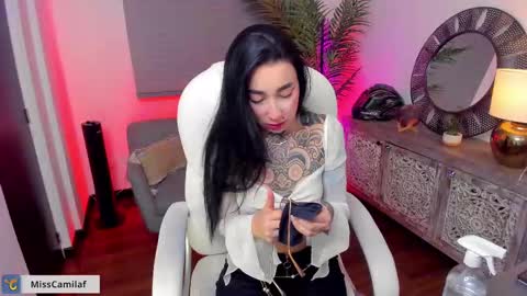 Camila Flores online show from September 2025 01:24:02 PM