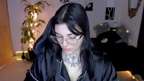 Missy Charlottte.  Hey remember to give me a thumbs up ty online show from December 2024 05:22:01 PM