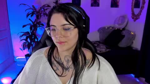 Missy Charlottte.  Hey remember to give me a thumbs up ty online show from January 2025 09:16:02 AM