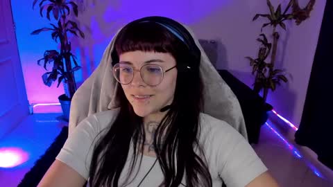 Missy Charlottte.  Hey remember to give me a thumbs up ty online show from February 2025 09:43:02 AM