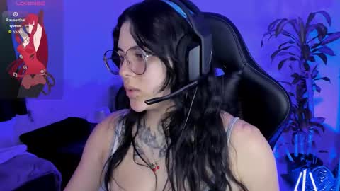 Missy Charlottte.  Hey remember to give me a thumbs up ty online show from November 2025 03:17:01 AM