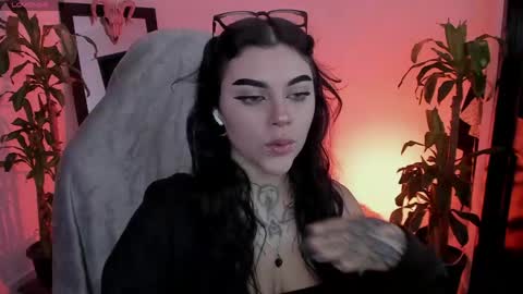 Missy Charlottte.  Hey remember to give me a thumbs up ty online show from April 2026 05:16:02 AM