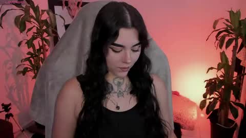Missy Charlottte.  Hey remember to give me a thumbs up ty online show from April 2026 05:00:02 AM