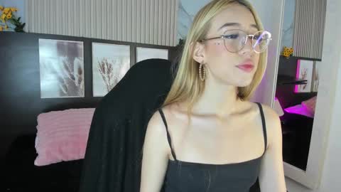 Snapshot of misscheelsee_as chatting on October 2025 08:15:01 PM misscheelsee_as online show from October 2025 08:15:01 PM